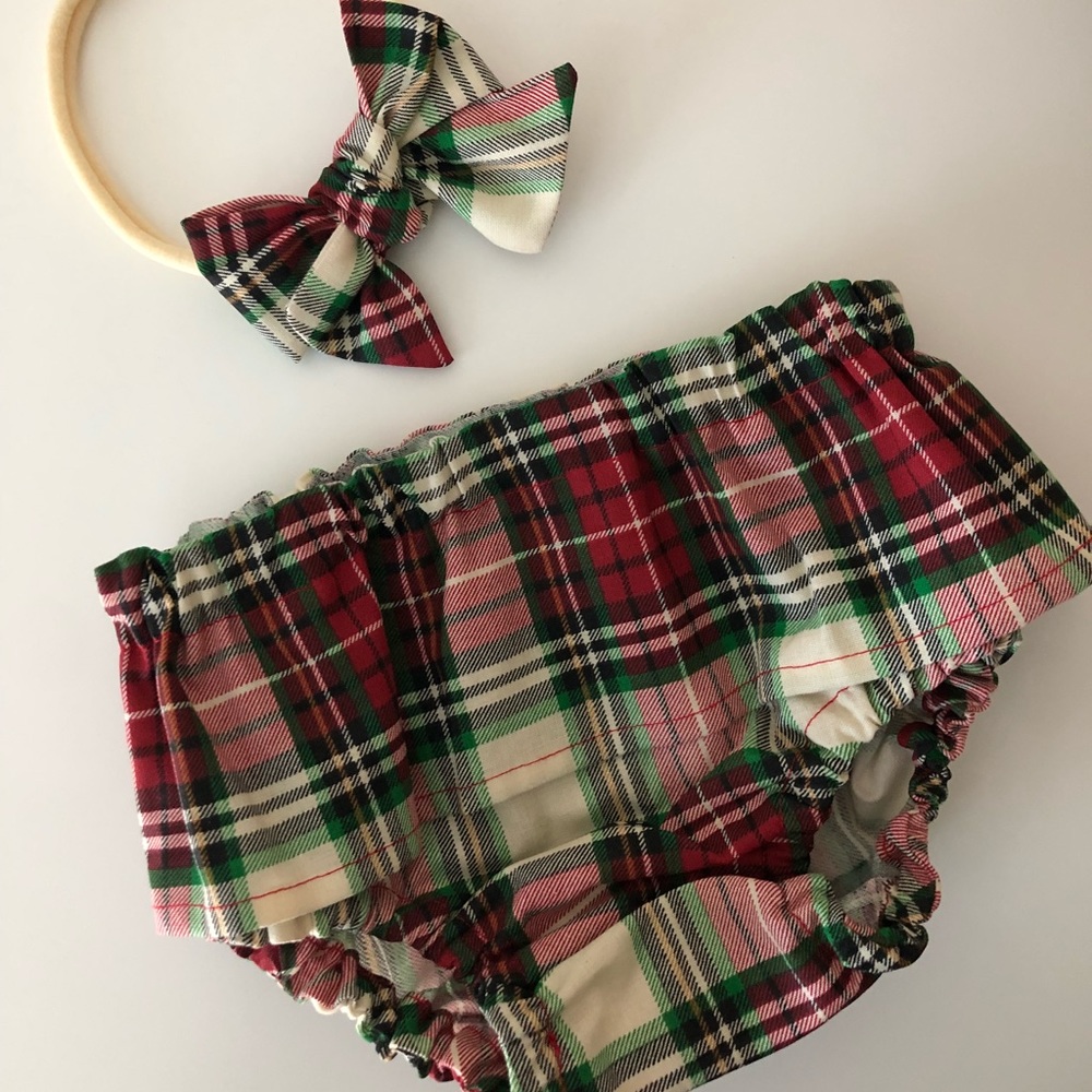 Holiday plaid bloomers.